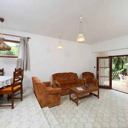 Tatil Evi Pinus 2 By Interhome