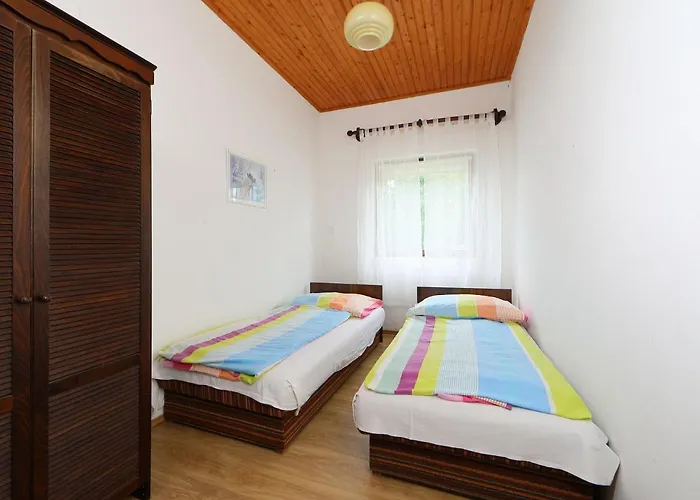 Pinus 2 By Interhome Feriehus Balatonfůzfő